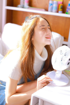 乳色吐息在哪看